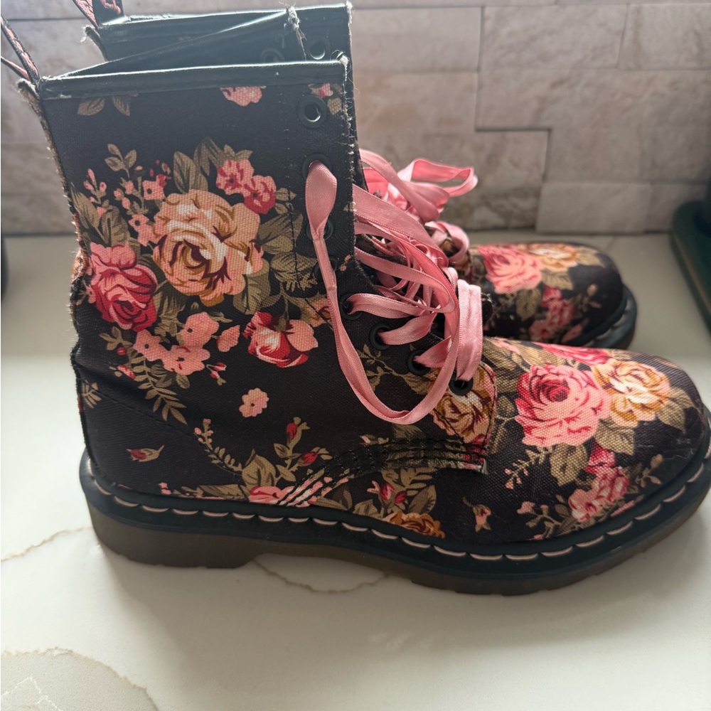 Floral Rose Doc Martens, Dr. Marten’s